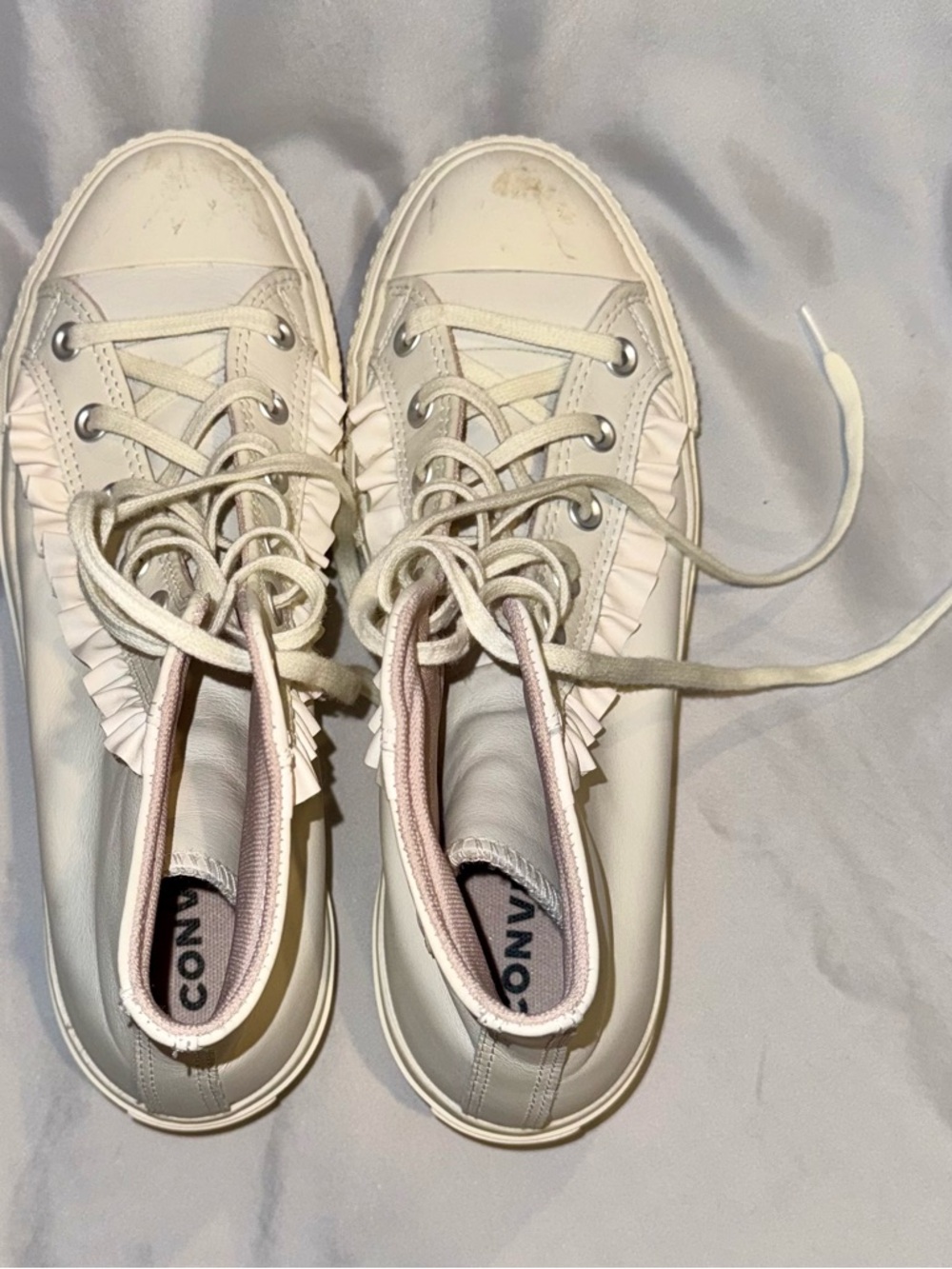 Converse Women Cream Ruffle High-Top Sneakers - Picture 4 of 4